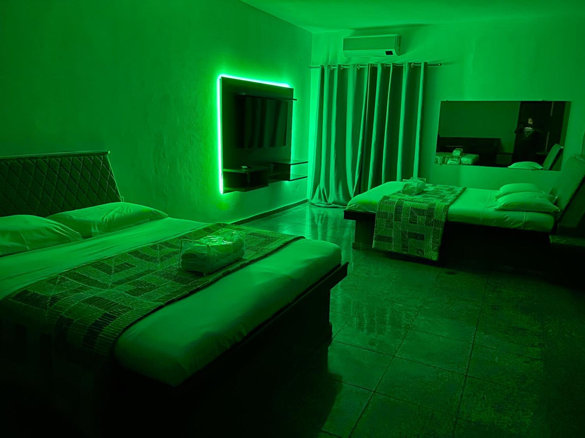 Gran Luha Motel, Hotel E Chales Brotas Luaran gambar