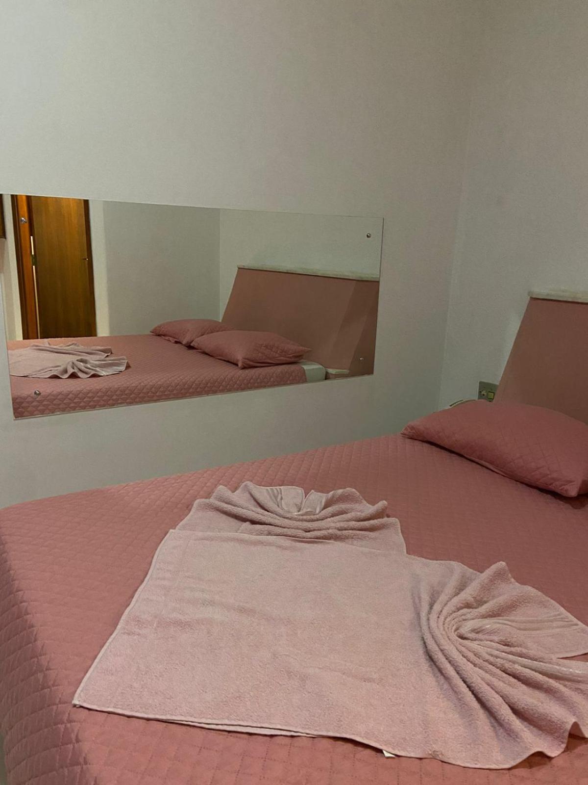 Gran Luha Motel, Hotel E Chales Brotas Luaran gambar
